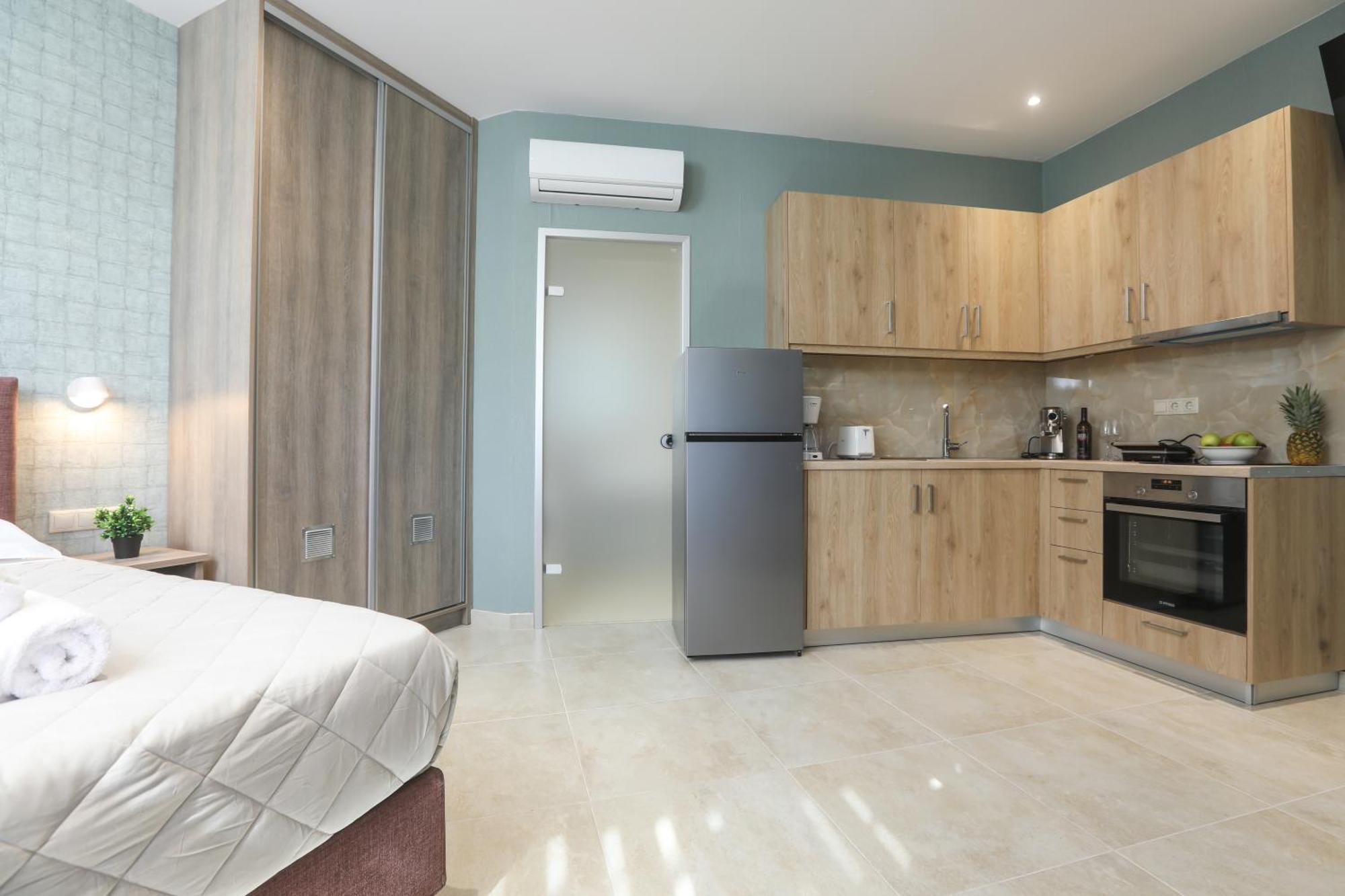 Corfu Gold Luxury Suites Benitses  Exterior foto